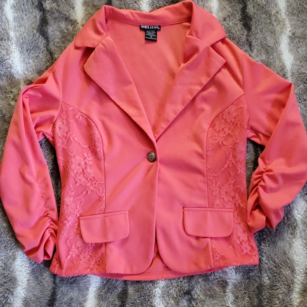 Women's pink wet seal blazer